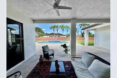 20449 SW 328th St, Homestead, FL 33030 - Photo 13