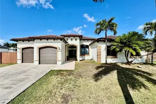 20449 SW 328th St, Homestead, FL 33030 - Photo 1