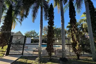 3648 NW 83rd Ln, Sunrise, FL 33351 - Photo 3