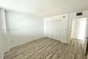 1155 Brickell Bay Dr, Miami, FL 33131 - Photo 13