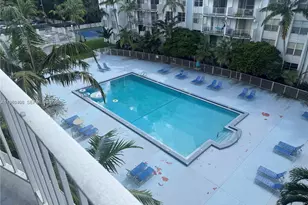 486 NW 165th St Rd, Miami, FL 33169 - Photo 1