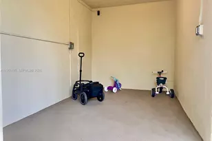 8035 SW 107th Ave, Miami, FL 33173 - Photo 33