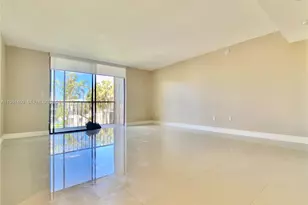 8035 SW 107th Ave, Miami, FL 33173 - Photo 13