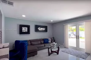 8275 Shadow Wood Blvd, Coral Springs, FL 33071 - Photo 3