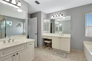 4450 Banyan Trails Dr, Coconut Creek, FL 33073 - Photo 27