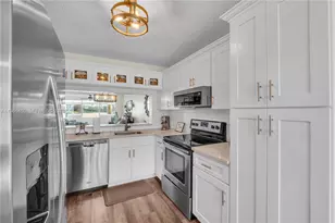 7406 N Devon Dr, Tamarac, FL 33321 - Photo 7