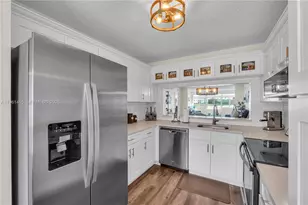 7406 N Devon Dr, Tamarac, FL 33321 - Photo 9