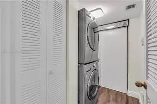 7406 N Devon Dr, Tamarac, FL 33321 - Photo 29