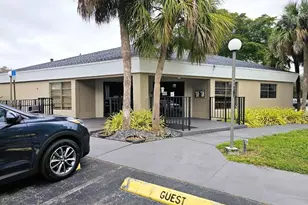 8020 N Colony Cir N, Tamarac, FL 33321 - Photo 11