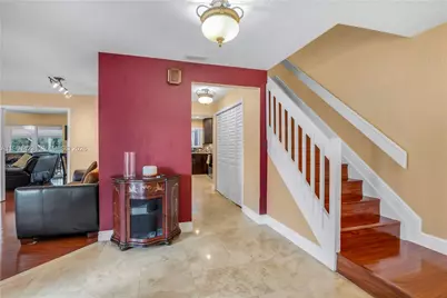 21451 Sawmill Ct, Boca Raton, FL 33498 - Photo 5