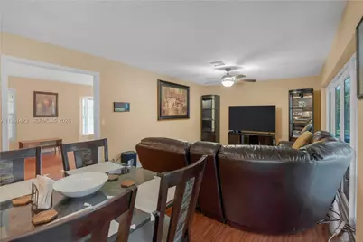 21451 Sawmill Ct, Boca Raton, FL 33498 - Photo 9