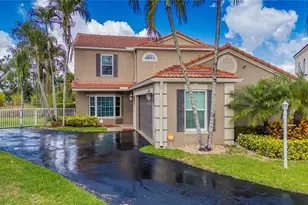 21451 Sawmill Ct, Boca Raton, FL 33498 - Photo 1