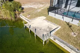 3318 NE 13th Pl, Other City - In The State Of Florida, FL 33909 - Photo 23