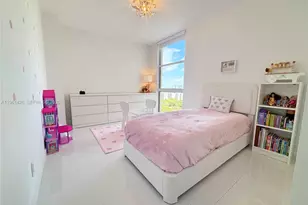 20301 W Country Club Dr, Aventura, FL 33180 - Photo 19