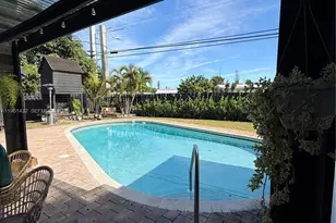 299 NE 46th St, Deerfield Beach, FL 33064 - Photo 23