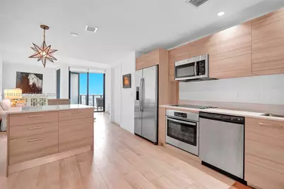 121 NE 34th St #1814, Miami, FL 33137 - Photo 7