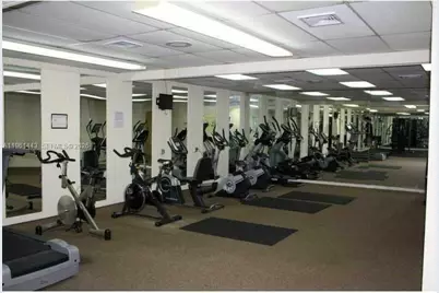 17021 N Bay Rd #508, Sunny Isles Beach, FL 33160 - Photo 5