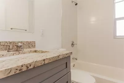 402 S 12th St, Lantana, FL 33462 - Photo 13