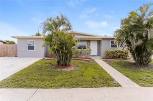 402 S 12th St, Lantana, FL 33462 - Photo 1