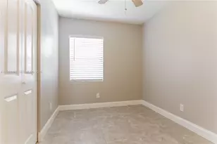 402 S 12th St, Lantana, FL 33462 - Photo 9
