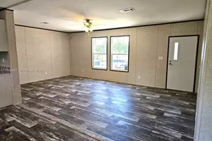 881 Woodland Blvd, Clewiston, FL 33440 - Photo 3