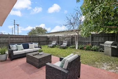 2406 SW 54th St, Dania Beach, FL 33312 - Photo 25