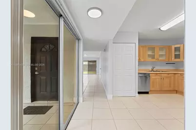 2406 SW 54th St, Dania Beach, FL 33312 - Photo 7