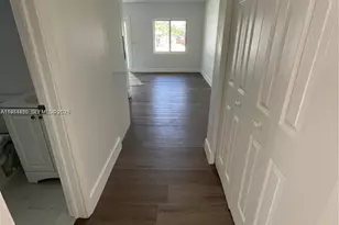 2854 SW 37th Ave, Miami, FL 33133 - Photo 3