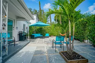 7 NE 50th St, Miami, FL 33137 - Photo 9