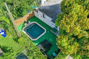 7 NE 50th St, Miami, FL 33137 - Photo 3