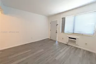 1565 SW 6th St, Miami, FL 33135 - Photo 11