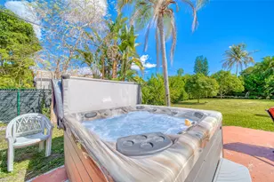 8001 SW 133rd St, Pinecrest, FL 33156 - Photo 31