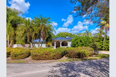 8001 SW 133rd St, Pinecrest, FL 33156 - Photo 3