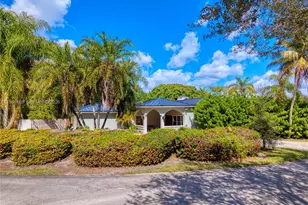 8001 SW 133rd St, Pinecrest, FL 33156 - Photo 3