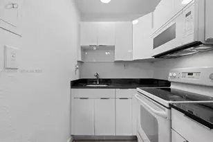 4444 SW 67th Ave, Miami, FL 33155 - Photo 9