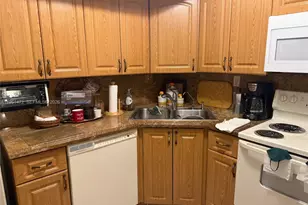 2500 SW 122nd Ct, Miami, FL 33175 - Photo 5