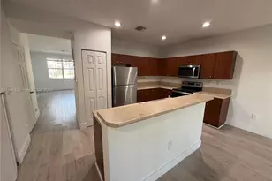 4282 NE 9th St, Homestead, FL 33033 - Photo 7