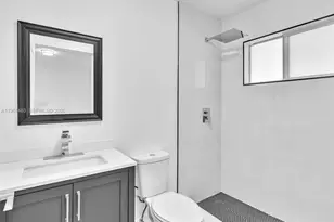 1140 NE 139th St, North Miami, FL 33161 - Photo 31