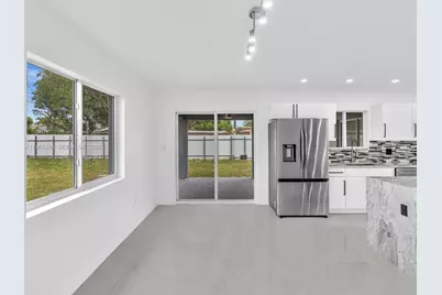 1140 NE 139th St, North Miami, FL 33161 - Photo 11