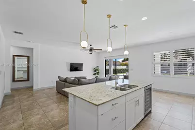 2872 SE 3rd St, Homestead, FL 33033 - Photo 9