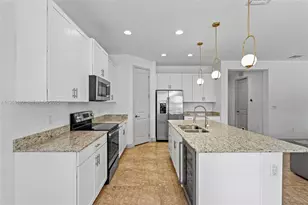 2872 SE 3rd St, Homestead, FL 33033 - Photo 11