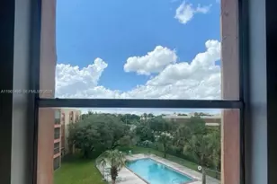 9405 W Flagler St, Miami, FL 33174 - Photo 9