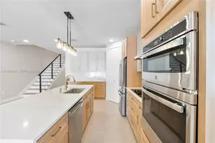 701 SW 17th St, Fort Lauderdale, FL 33315 - Photo 11