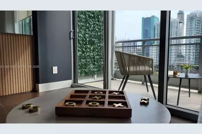690 SW 1st Ct #1716, Miami, FL 33130 - Photo 1