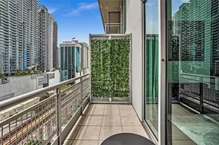 690 SW 1st Ct, Miami, FL 33130 - Photo 23