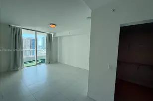 1080 Brickell Ave, Miami, FL 33131 - Photo 15