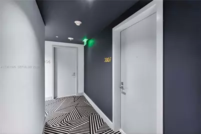 45 SW 9th St #3807, Miami, FL 33130 - Photo 25