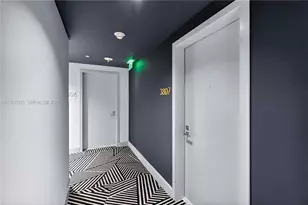 45 SW 9th St, Miami, FL 33130 - Photo 25