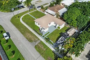 104 E 58th St, Hialeah, FL 33013 - Photo 9
