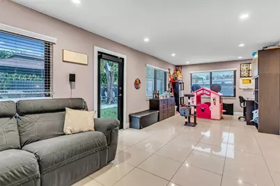 7585 SW 28th St, Miami, FL 33155 - Photo 13